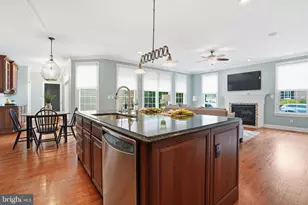 201 Jenks Aly, Newtown, PA 18940 - Photo 16