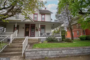 118 E Broad St, Trumbauersville, PA 18970 - Photo 2