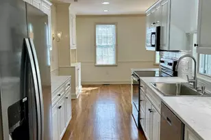 212 Apple St, Levittown, PA 19057 - Photo 30