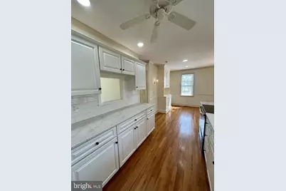 212 Apple Street, Levittown, PA 19057 - Photo 34