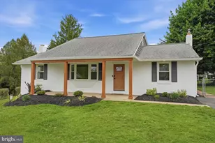 281 S Clearview Ave, Langhorne, PA 19047 - Photo 1