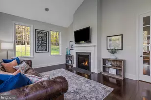 21 Goldney Dr, Newtown, PA 18940 - Photo 34