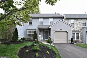 2 Cottonwood St, Newtown, PA 18940 - Photo 2