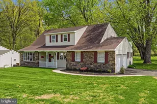 120 Lehigh Dr, Richboro, PA 18954 - Photo 2