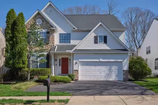 204 Riverwoods Dr, New Hope, PA 18938 - Photo 1