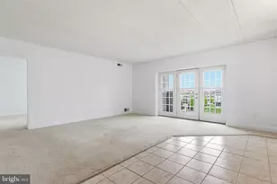 7402 Centennial Station, Warminster, PA 18974 - Photo 8