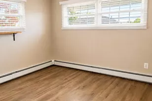 39 Vermillion Ln, Levittown, PA 19054 - Photo 22