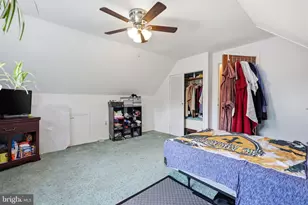 17 Needlepine Ln, Levittown, PA 19054 - Photo 18