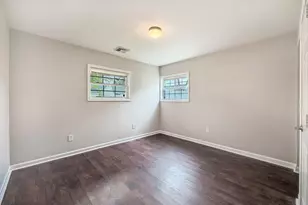 70 Huckleberry Ln, Levittown, PA 19055 - Photo 24