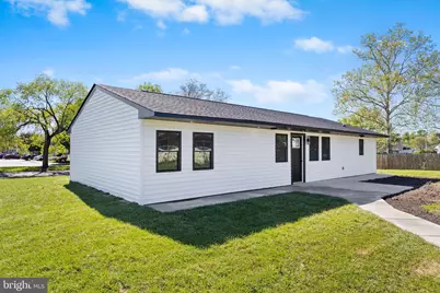 30 Orangewood Drive, Levittown, PA 19057 - Photo 2