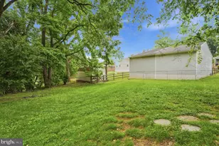 1000 Manor Ln, Feasterville-Trevose, PA 19053 - Photo 38