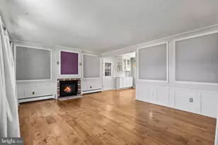 25 Cable Rd, Levittown, PA 19057 - Photo 8