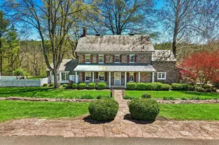 1720 Molasses Way, Quakertown, PA 18951 - Photo 2