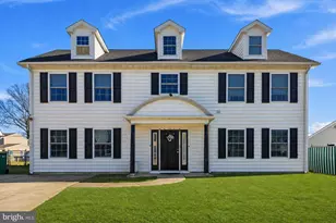 32 Rustleaf Ln, Levittown, PA 19055 - Photo 1