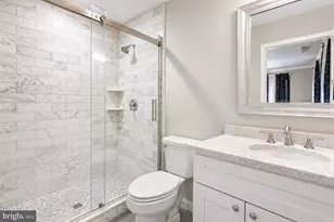 32 Rustleaf Ln, Levittown, PA 19055 - Photo 16