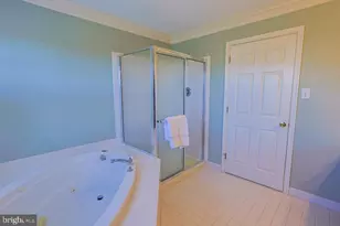 5416 Windtree Dr, Doylestown, PA 18902 - Photo 32