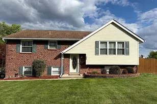 883 Mustang Rd, Warrington, PA 18976 - Photo 1