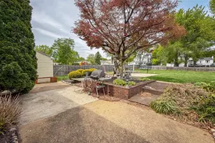 21 E Rotterdam Rd, Holland, PA 18966 - Photo 50