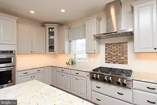 300 Rowland Ln, Line Lexington, PA 18932 - Photo 8