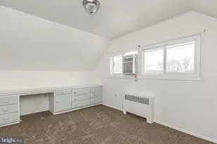 131 Hedge Rd, Levittown, PA 19056 - Photo 14