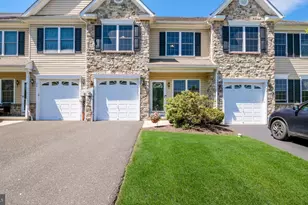 23 Woodspring Circle, Sellersville, PA 18960 - Photo 2