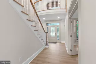 102 Pickwick Dr, Doylestown, PA 18901 - Photo 6