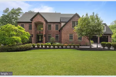 102 Pickwick Drive, Doylestown, PA 18901 - Photo 2