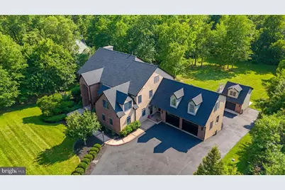 102 Pickwick Drive, Doylestown, PA 18901 - Photo 2