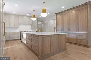 102 Pickwick Dr, Doylestown, PA 18901 - Photo 18
