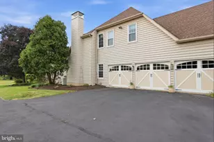 25 Alexanders Ct, Newtown, PA 18940 - Photo 6