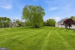 25 Alexanders Ct, Newtown, PA 18940 - Photo 14