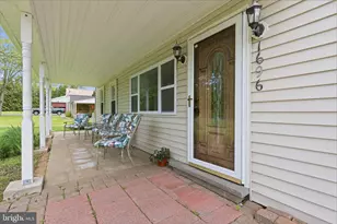 1696 Chestnut Ridge Rd, Upper Black Eddy, PA 18972 - Photo 4