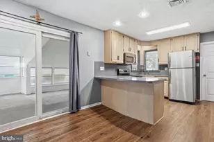 47 Thornyapple Ln, Levittown, PA 19054 - Photo 16