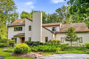 4029 Devonshire Dr, New Hope, PA 18938 - Photo 4