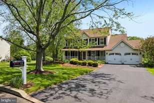 116 Longwood Cir, Doylestown, PA 18901 - Photo 2