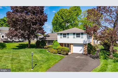 180 E Rambler Drive, Holland, PA 18966 - Photo 2