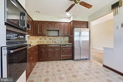 180 E Rambler Drive, Holland, PA 18966 - Photo 14