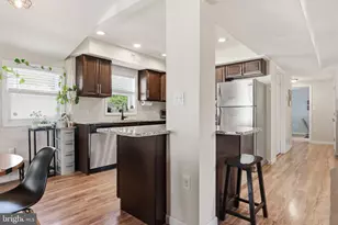 2 Pumpkin Hill Rd, Levittown, PA 19056 - Photo 12