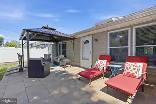 7 New Pond Ln, Levittown, PA 19054 - Photo 26