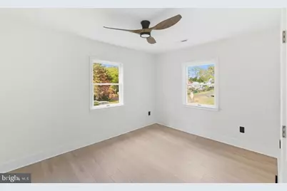 166 N Hawthorne Avenue, Langhorne, PA 19047 - Photo 18