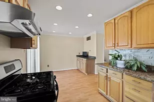 63 Liberty Dr, Langhorne, PA 19047 - Photo 12