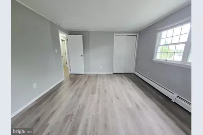 26 Village Lane, Levittown, PA 19054 - Photo 10