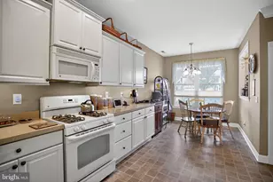 210 Reagan Dr, Sellersville, PA 18960 - Photo 12