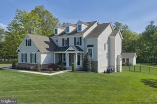 112 Winding Ln, Newtown, PA 18940 - Photo 1