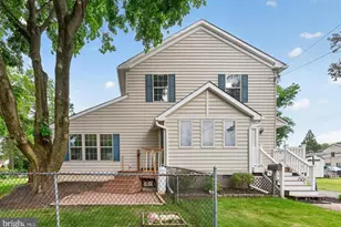 280 Olive St, Warminster, PA 18974 - Photo 4