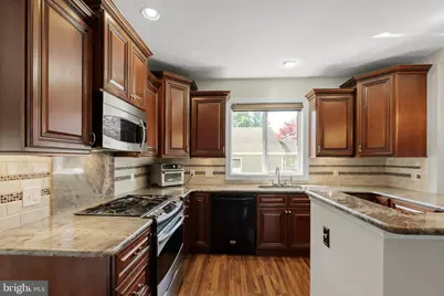 131 N Hawthorne Avenue, Langhorne, PA 19047 - Photo 12