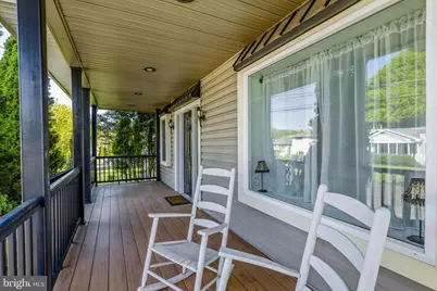 131 N Hawthorne Avenue, Langhorne, PA 19047 - Photo 4