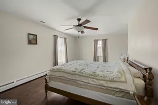131 N Hawthorne Ave, Langhorne, PA 19047 - Photo 24