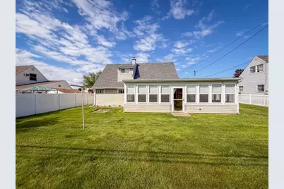 44 Cotton Road, Levittown, PA 19057 - Photo 28