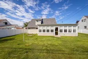 44 Cotton Rd, Levittown, PA 19057 - Photo 28